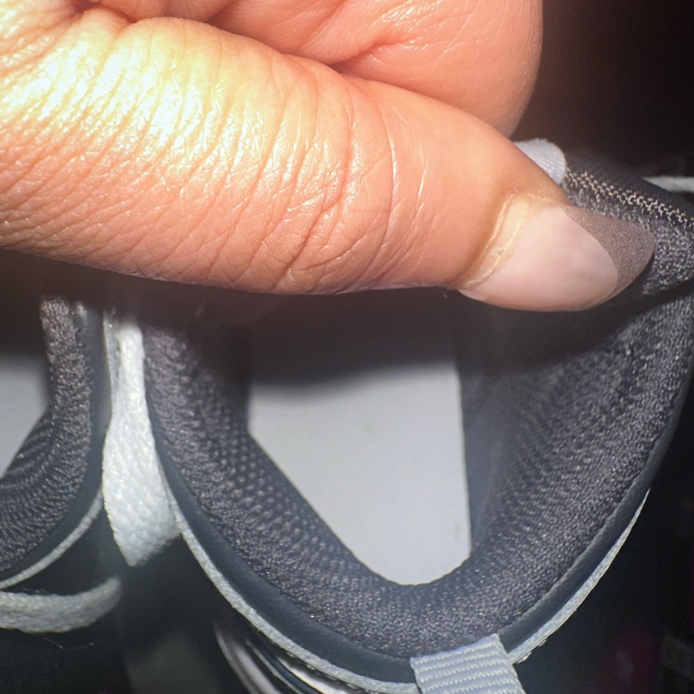 Jordan Kids' Gray and White Sneakers size 6c gently used - Picture 6 of 7